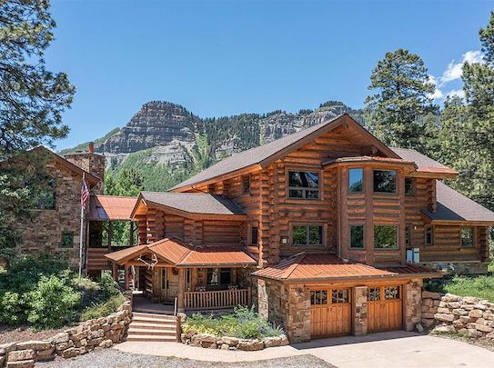 The labor markets found in Colorado cities are educated and qualified, allowing you to choose from a good pool of candidates.