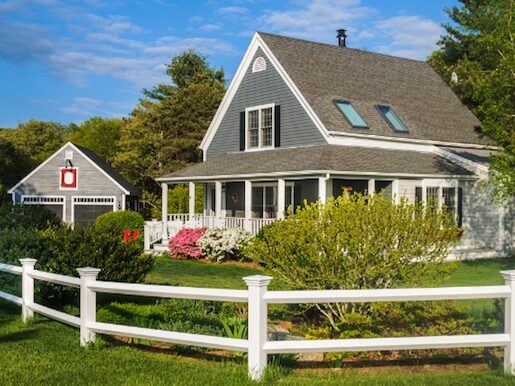 Pennslyvania-Franchises Pennsylvania experiences a diverse climate of hot summer and cold winters throughout the four seasons, accelerating wood rot.